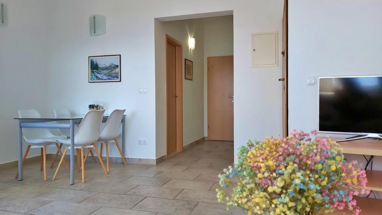 Apartments Borak Omiš Dış mekan fotoğraf